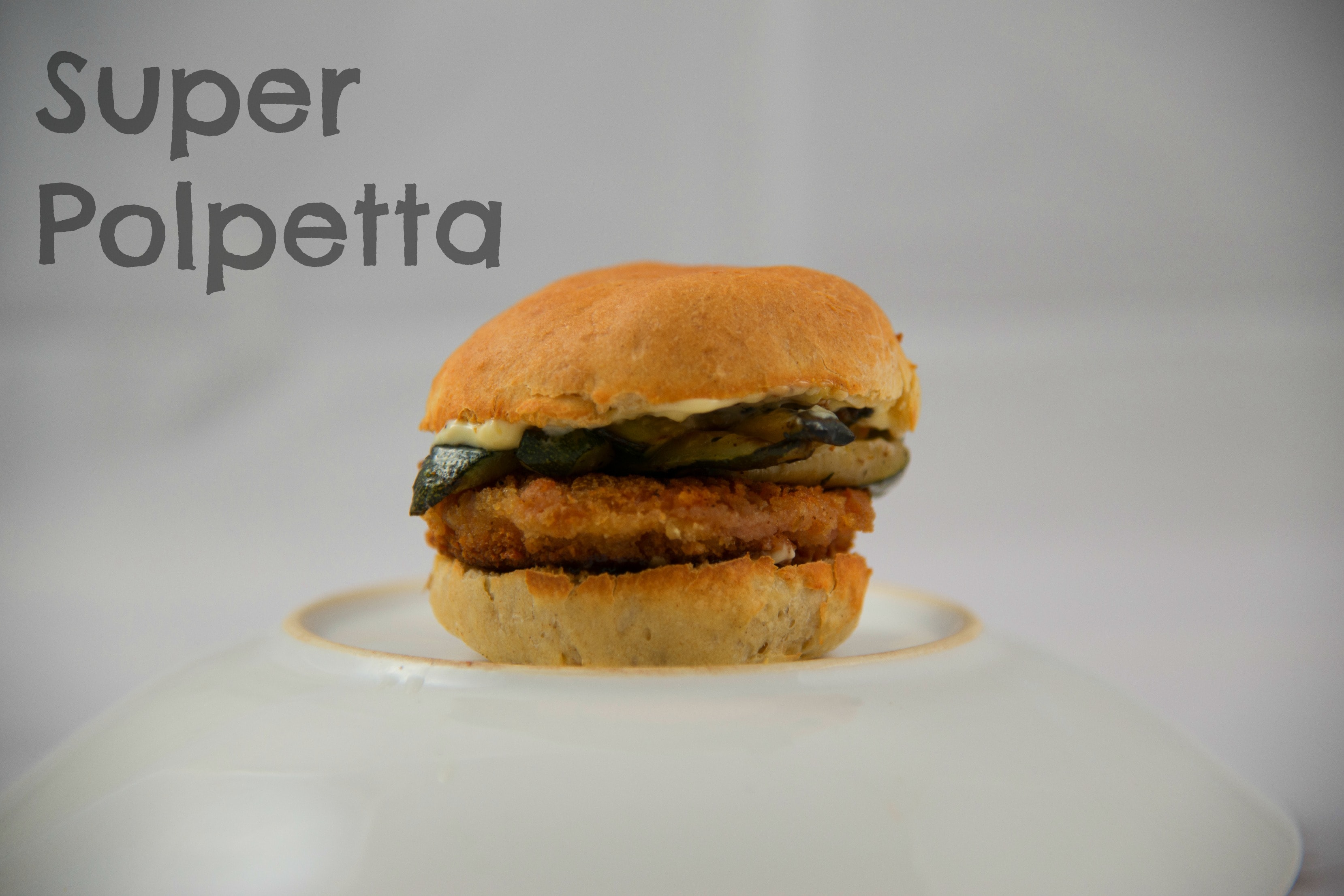 Humburger superpoletta: con croccante polpetta di Mortadella
